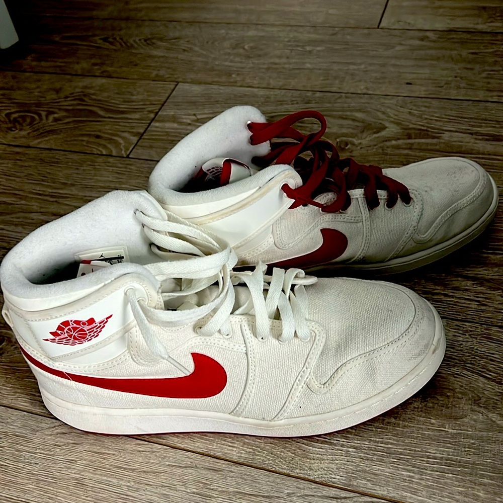 Nike Ajko White Canvas Shoes - image 1
